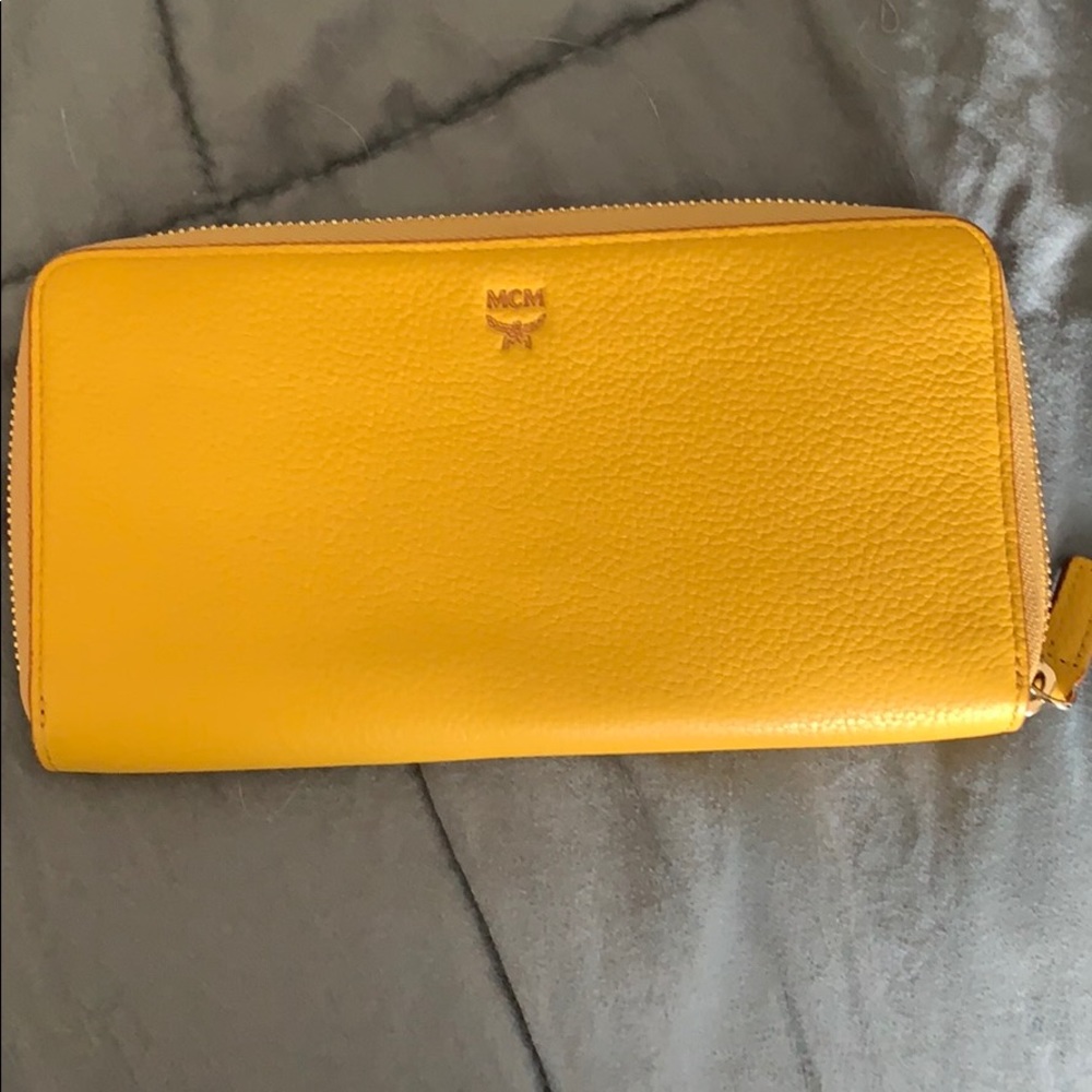MCM Wallet
